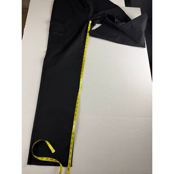 Dickies Workwear Black Cargo Pants - 34x39 - New with Tags - Picture 4 of 11